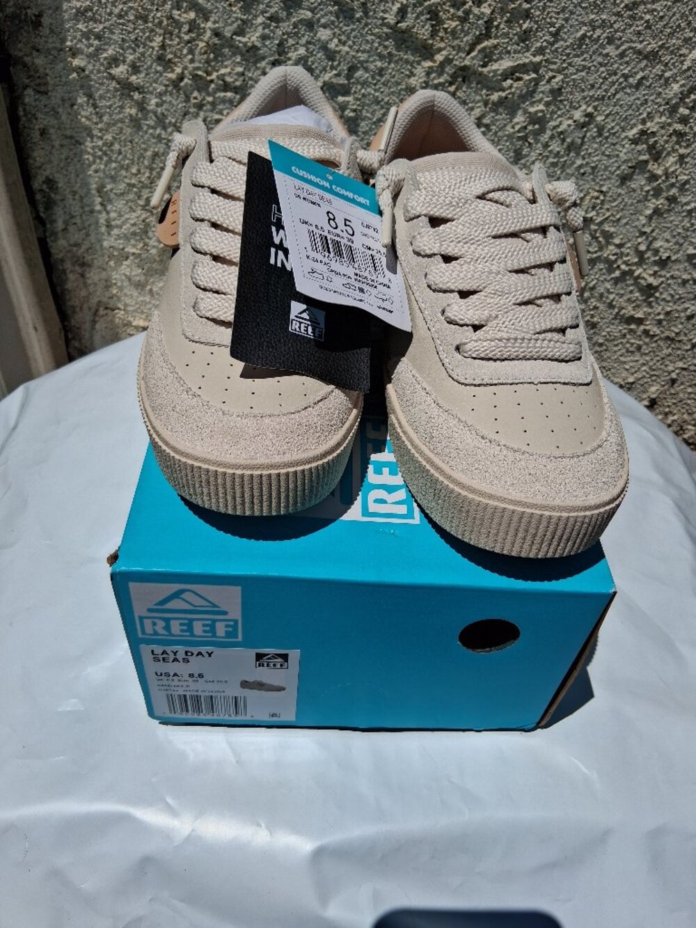 REEF LAY DAY SEAS Womens Sand Multi Size 8.5 CJ6742 New in Box